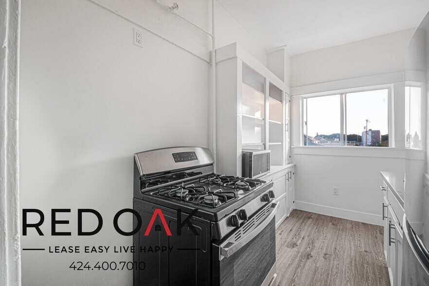 Building Photo - 2255 W 14th St