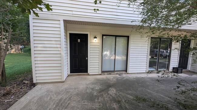 Building Photo - 6369 Holcomb Way