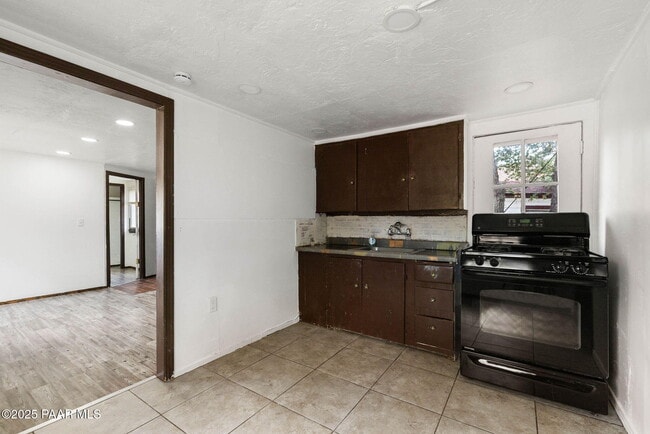 Building Photo - 1623 Idylwild Rd