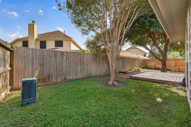 Building Photo - 11915 Lois Ln Dr