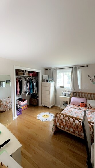 Building Photo - 4086 Bel Harbor Dr