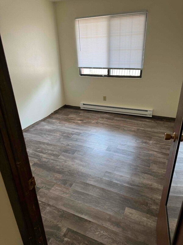 Building Photo - 454 W Dayton St