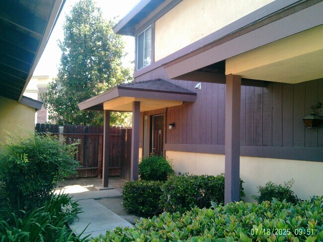 Primary Photo - 1818 Hasti Acres Dr