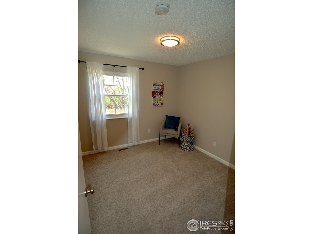 Building Photo - 990 Sparta Dr