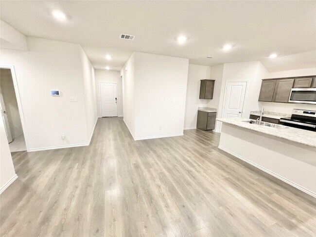 Building Photo - 1125 Silver Maple Ln