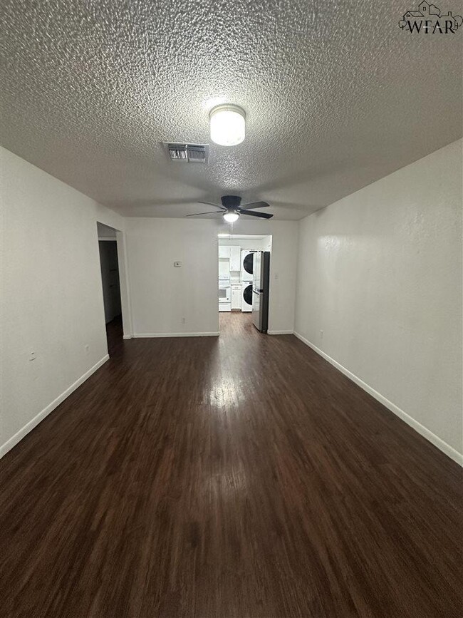 Building Photo - 2943 McGaha Ave