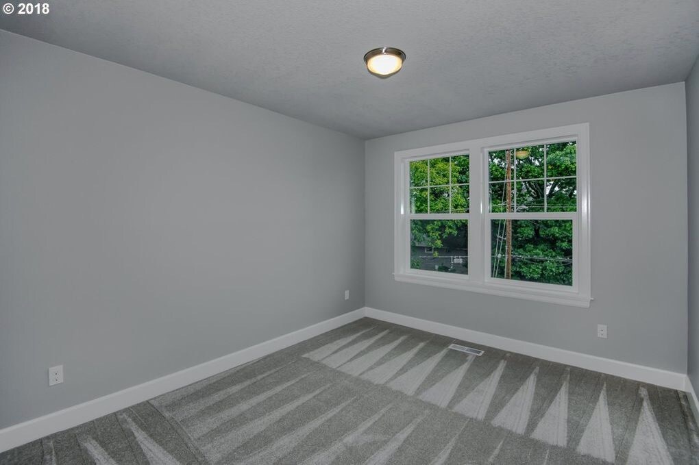 bedroom 2 - 3993 SE 36TH AVE