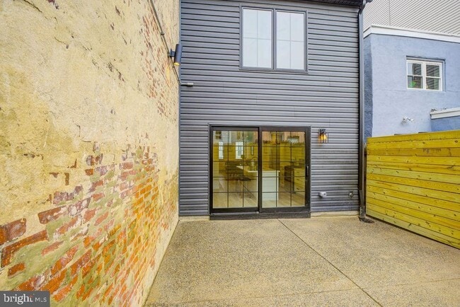 Building Photo - 513 McKean St