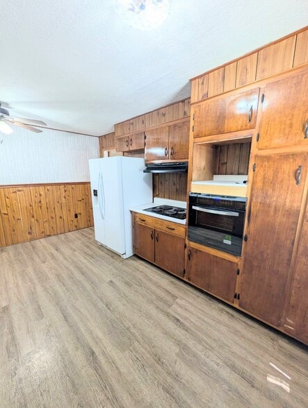 Building Photo - 358 Henson Ln