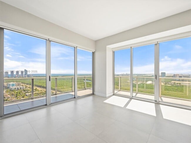 Building Photo - 16385 Biscayne Blvd