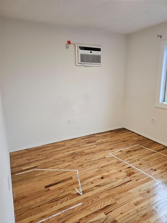 Building Photo - 29-39-39 Curtis St