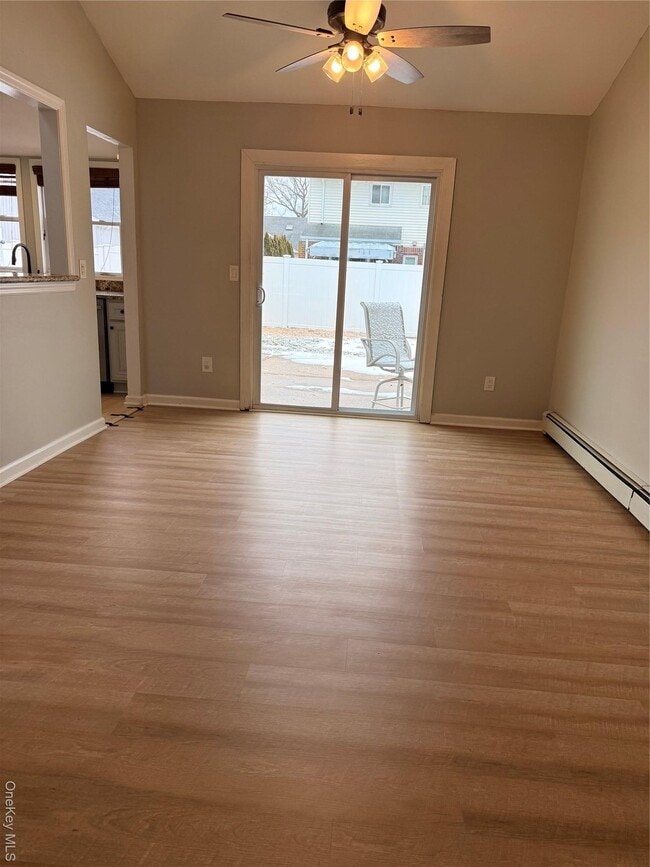 Building Photo - 549 Blue Point Rd