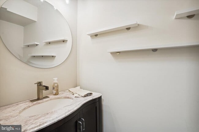 Building Photo - 10408 Hunter Ridge Dr