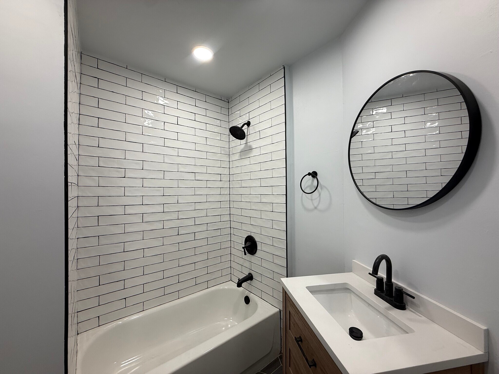 Building Photo - 1367 Burdette Ave