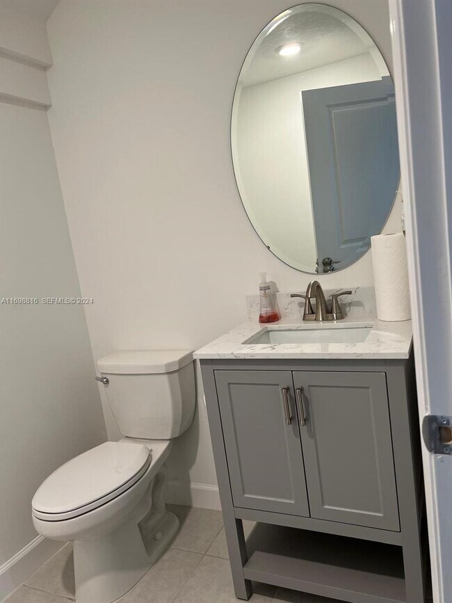 Building Photo - 256 SW 159th Terrace