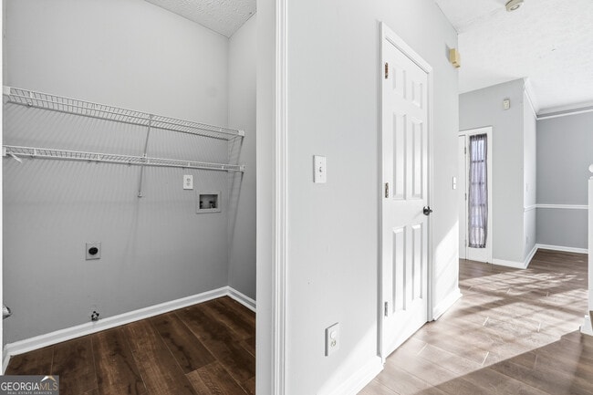 Building Photo - 760 Jackson Bank Pl NW