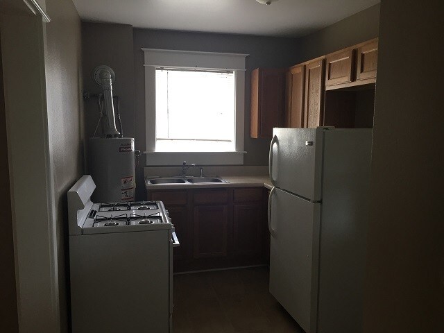 Building Photo - 2500 Kavanaugh Blvd
