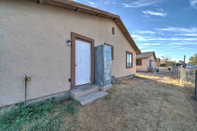 Building Photo - 108 Adams St