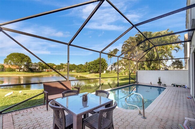 Building Photo - 7647 Rockport Cir