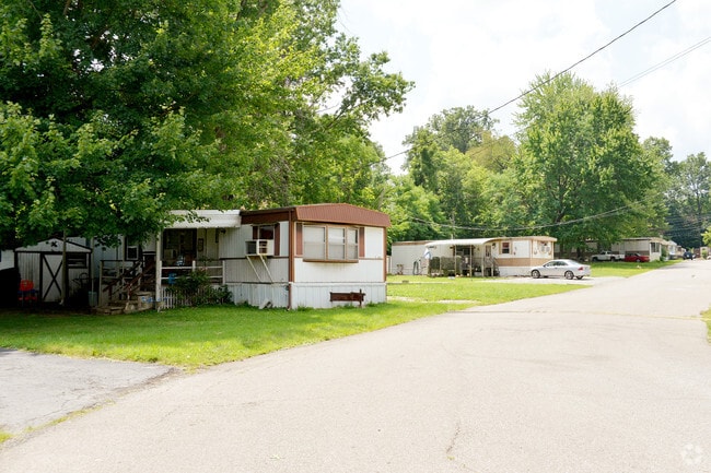 Primary Photo - 1751 E Ohio Pike