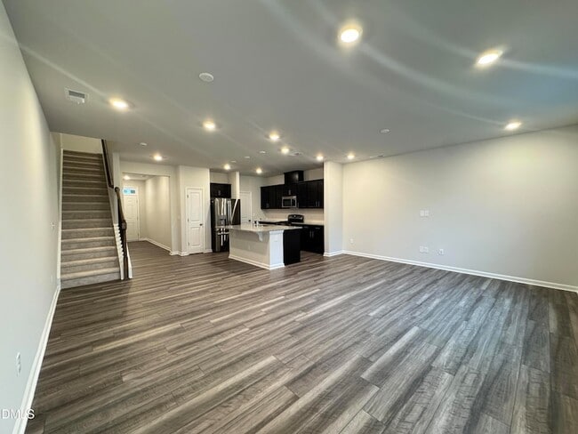 Building Photo - 523 Hester Rd