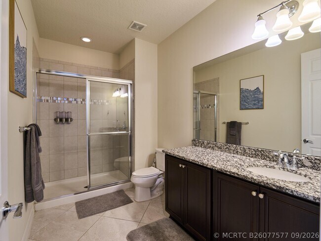 Building Photo - 1080 Community Dr