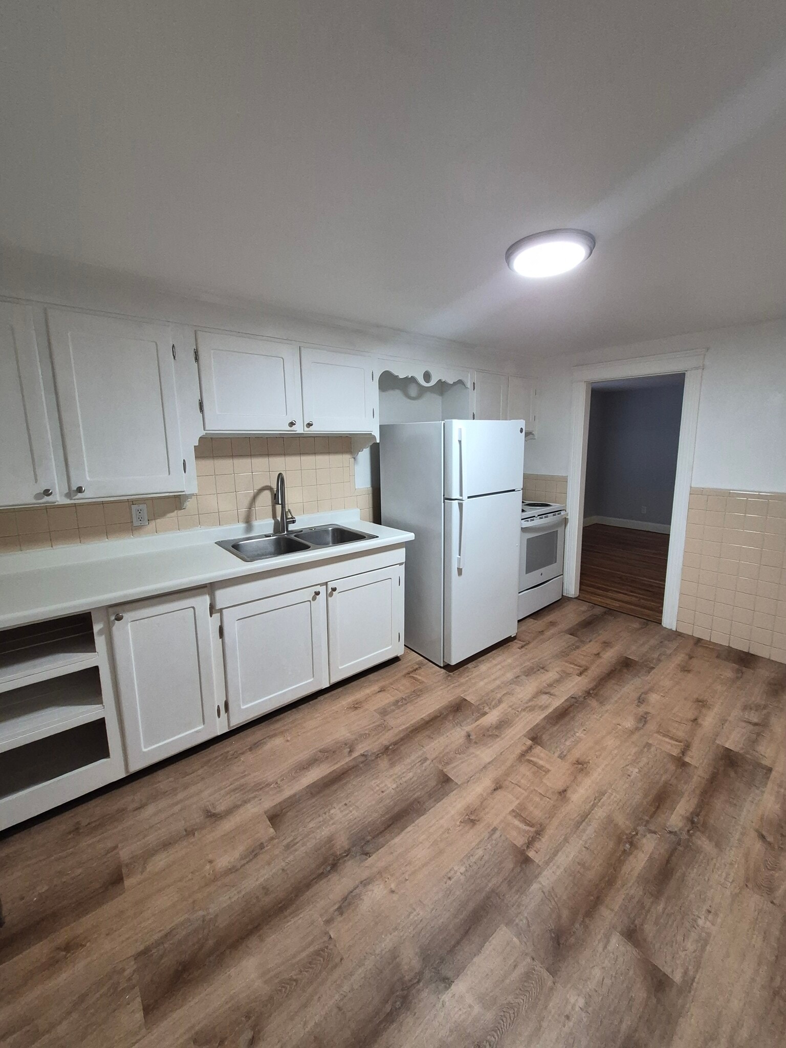 Kitchen - 191 Main St