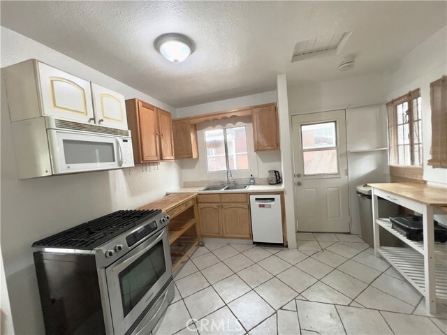 Building Photo - 1915 Echo Park Ave