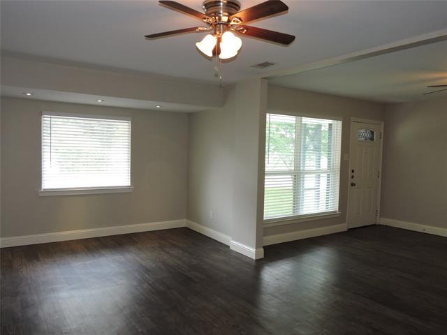 Building Photo - 12333 Oberlin Dr