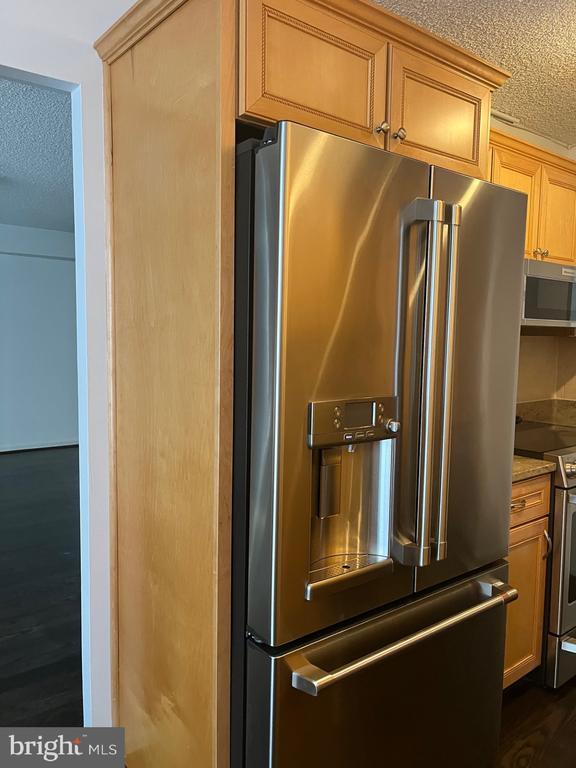 Building Photo - 1800 Old Meadow Rd