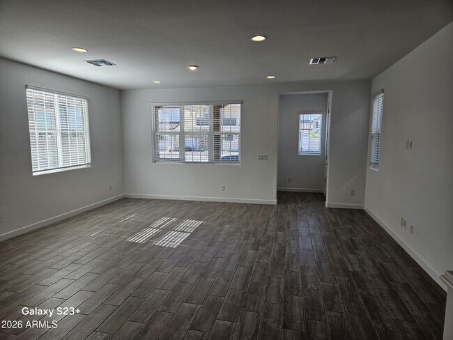 Building Photo - 8254 E Pr Ave