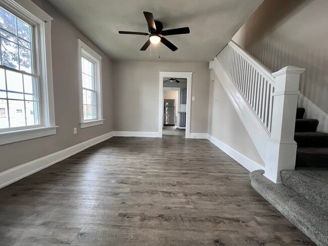 Dinning Room - 729 3rd St