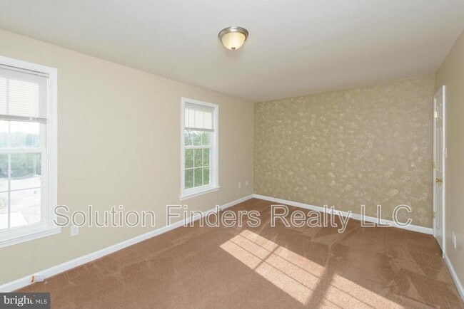Building Photo - 257 Maple Wreath Ct
