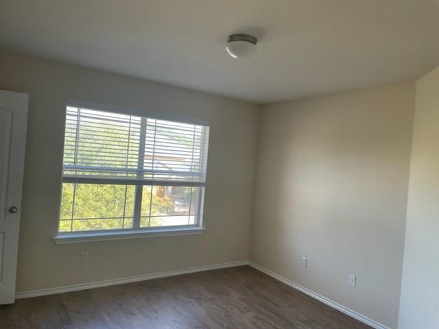 Building Photo - 2105 Fall Creek Dr