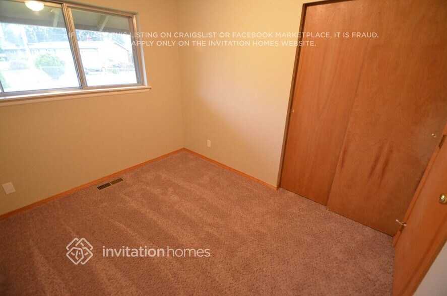 Building Photo - 1709 Dogwood Dr SE