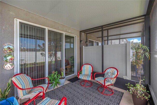 Building Photo - 7085 Woodchase Glen Dr