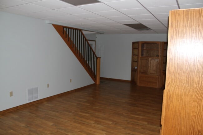 Building Photo - 168 Stewart Hills Dr