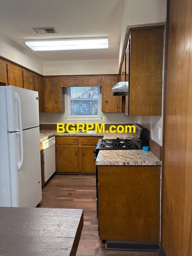 Building Photo - 6 Waterfront Dr