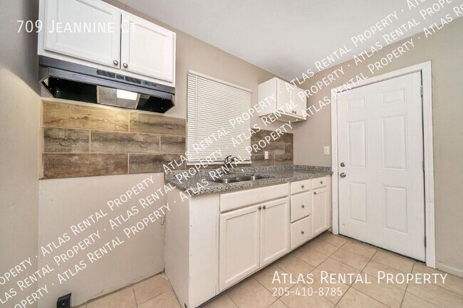 Building Photo - 709 Jeannine Ct