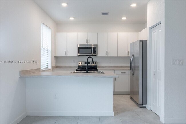 Building Photo - 13405 SW 287th St