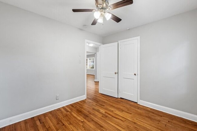 Building Photo - Updated Home- Near State Street! LR, DR, J...