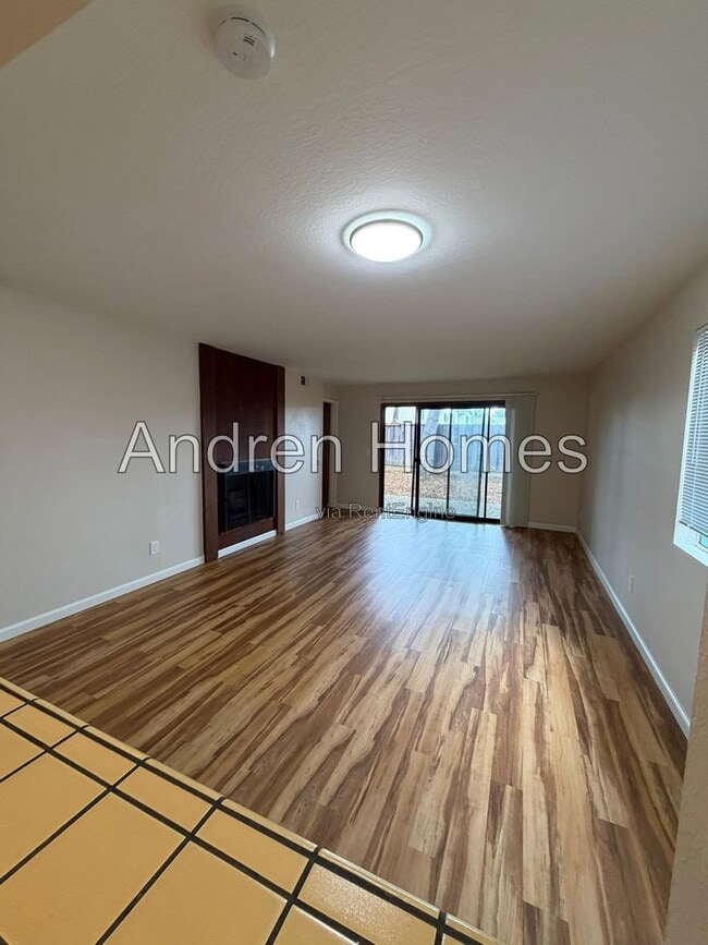 Building Photo - 150 Sea Ridge Ct