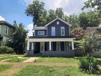 Building Photo - 712 4th Ave SE
