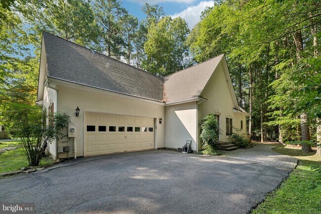 Primary Photo - 14715 Jennifer Ct
