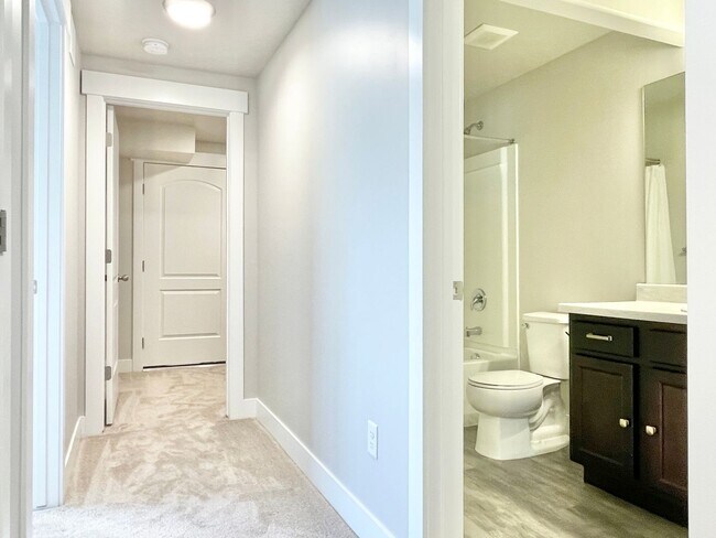 Building Photo - Stunning Two-Story at Quailhill!