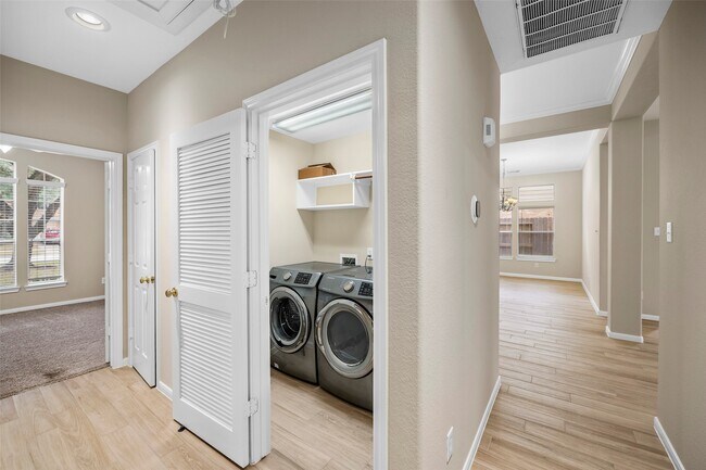 Building Photo - 26515 Autumn Orchard Ct