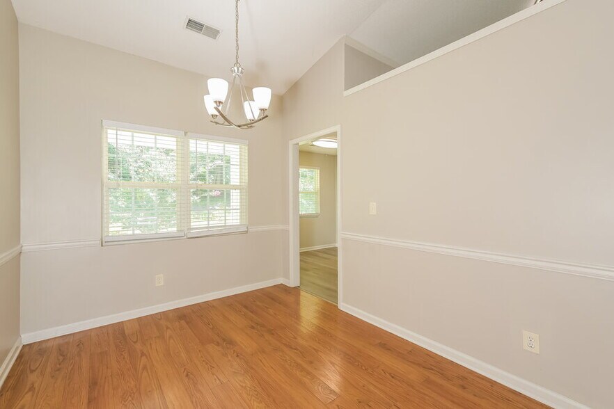 Building Photo - 1867 Fort River Way