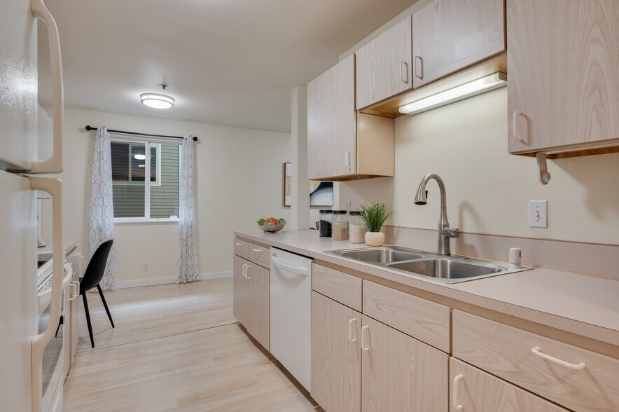 Building Photo - 18210 73rd Ave NE