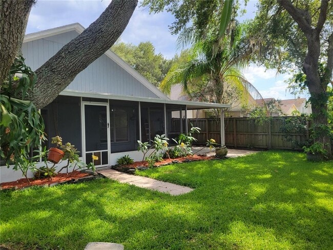 Building Photo - 2011 Cattleman Dr