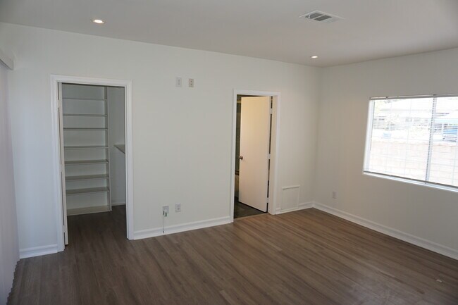 Building Photo - 7633 Enfield Ave